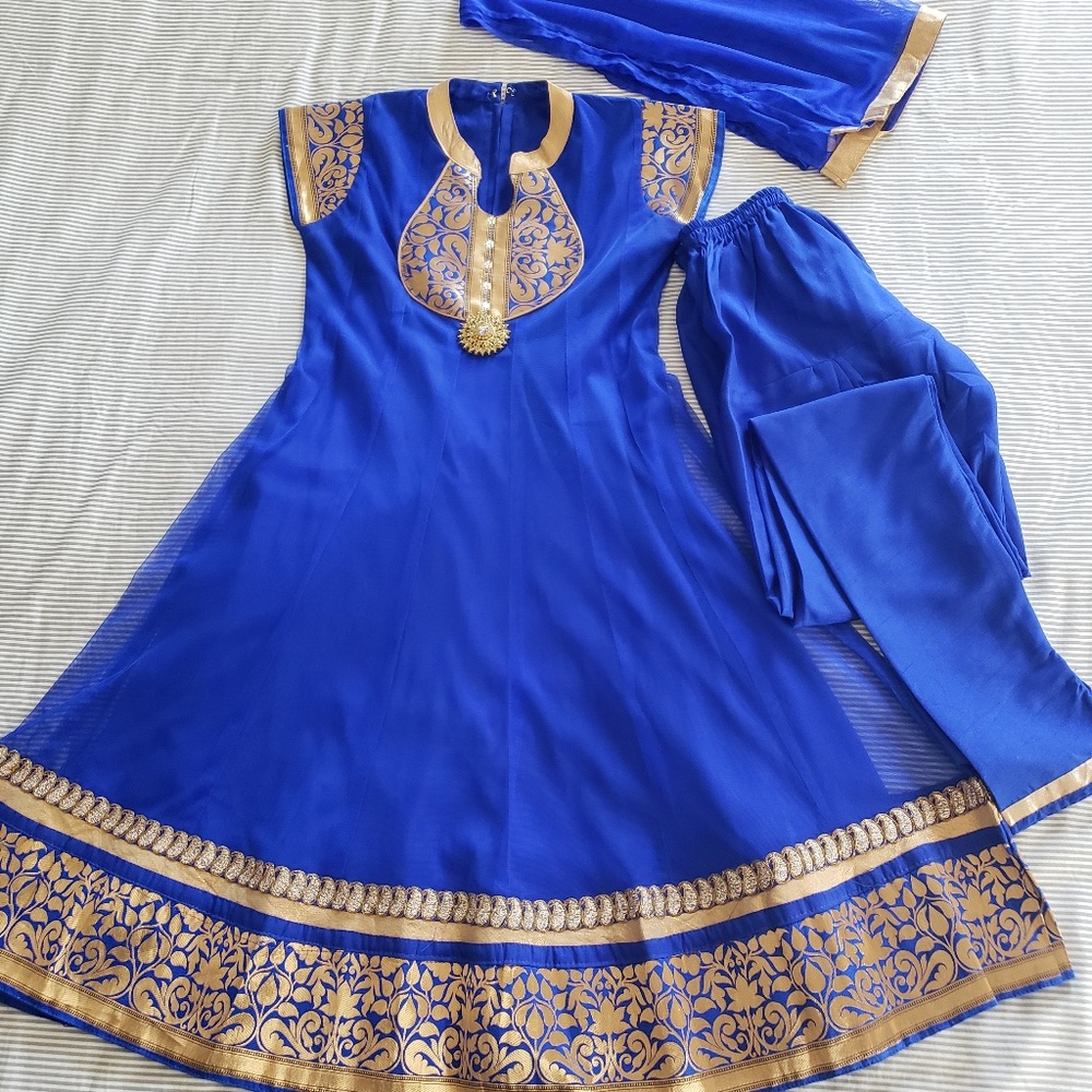 Royal blue chudidar suit for girls - Indian